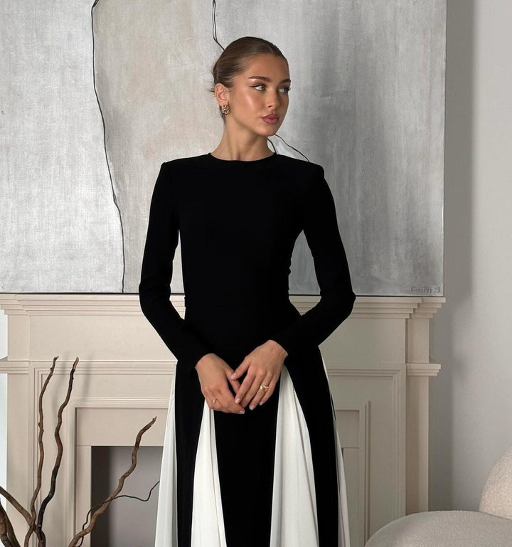 Women’s Black and White Long Sleeve Dress Maxi