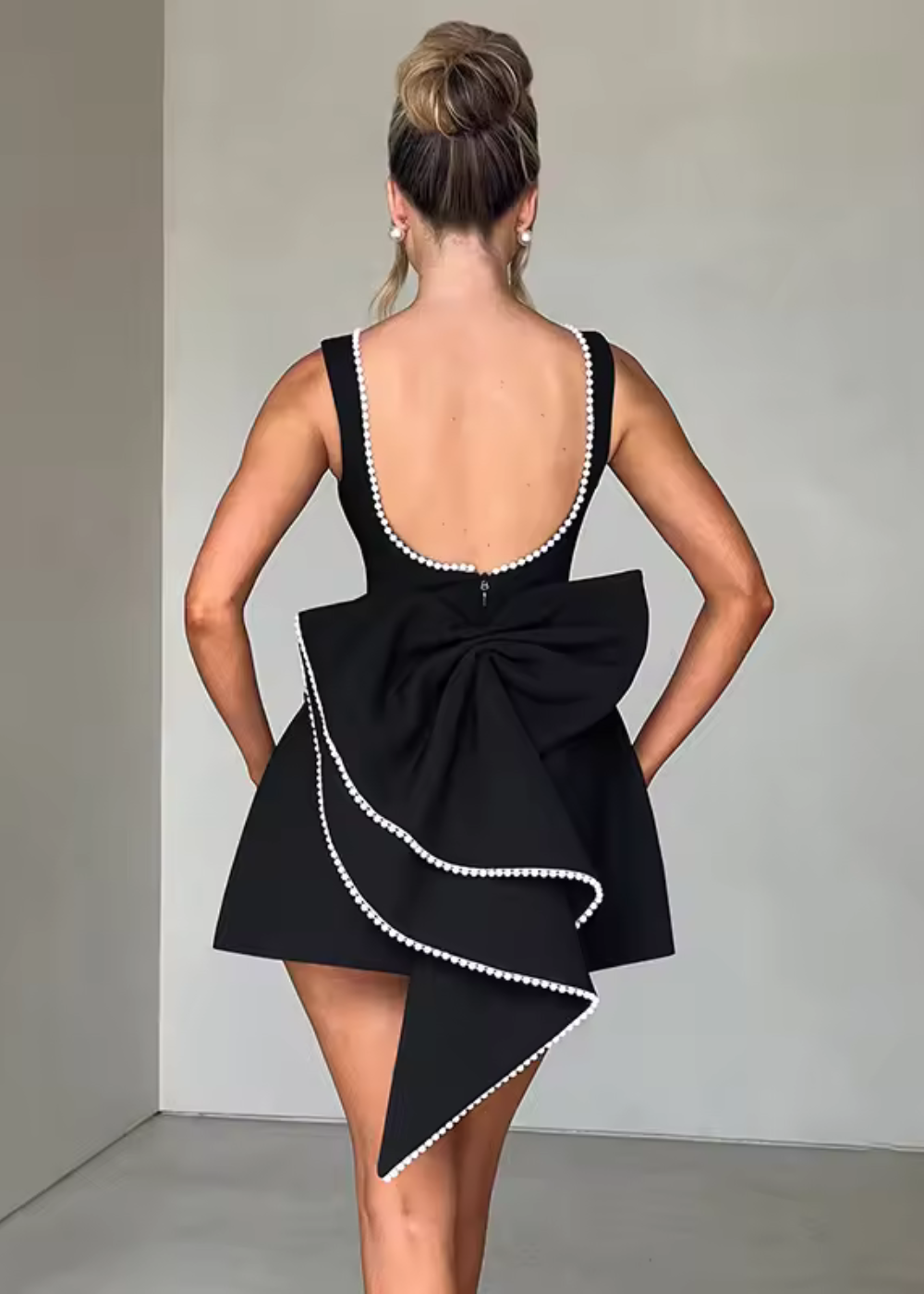 Women’s Sleeveless A Line Dress with Oversized Bow Back