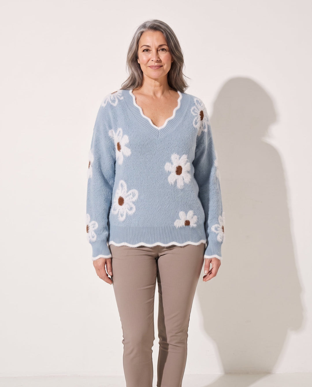 Jumper Womens Floral Motif V Neck Scalloped Hem Fine Knit Relaxed Fit - image 1